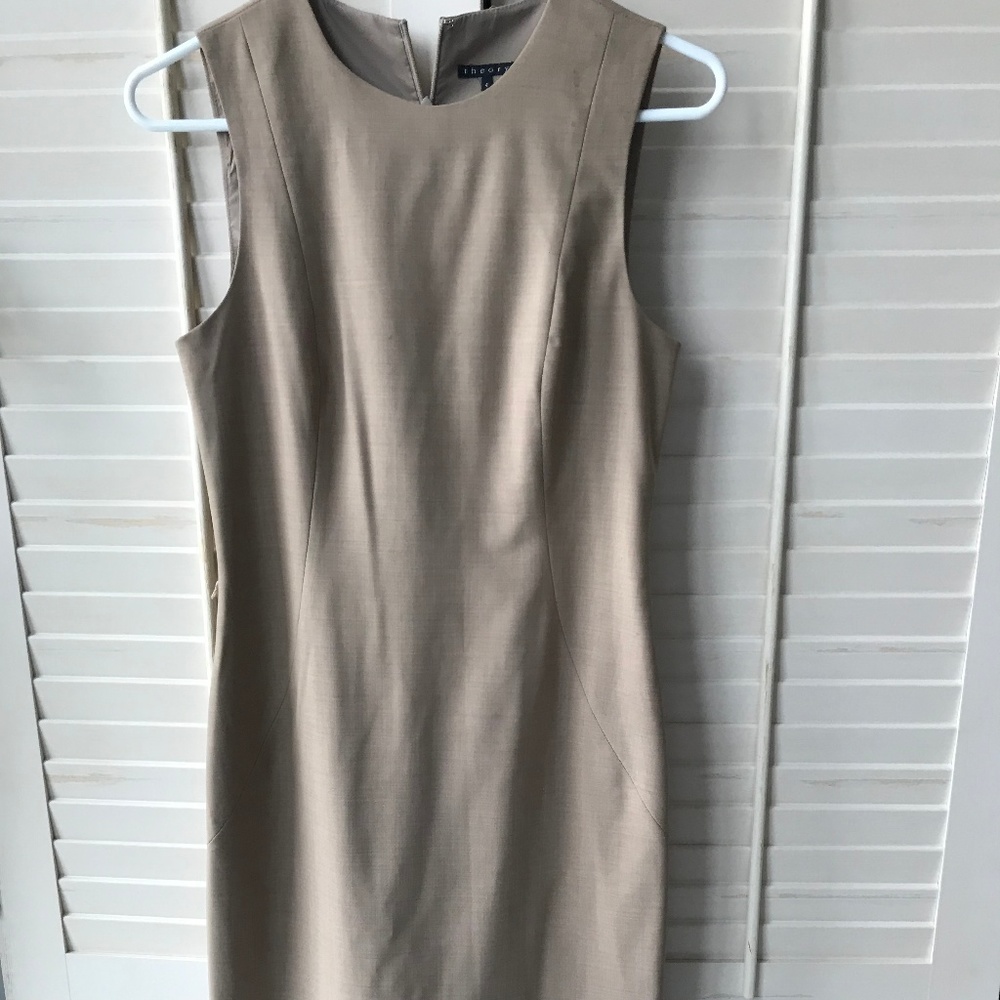 Theory Dress - size 4 - Camel